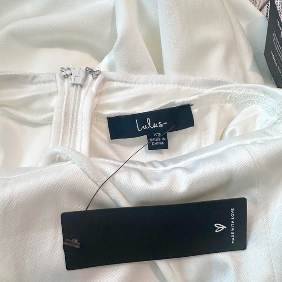 Lulus White Jumpsuit NWT - Picture 14 of 14